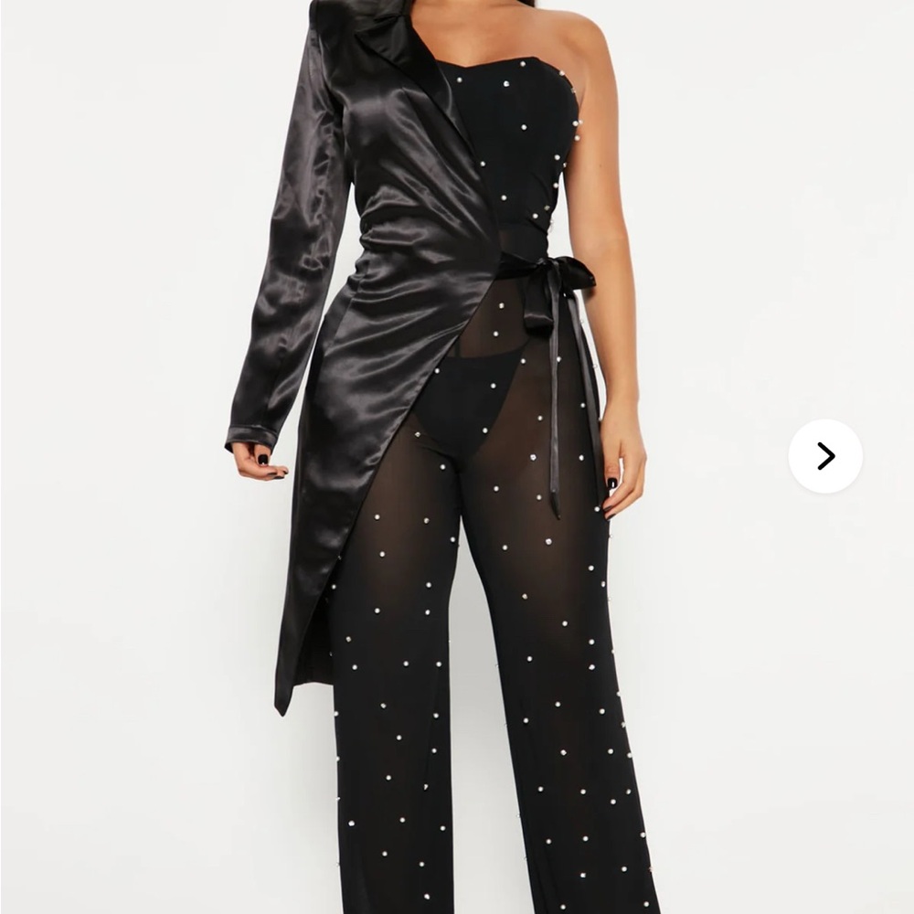Elegant Black One-Shoulder Jumpsuit